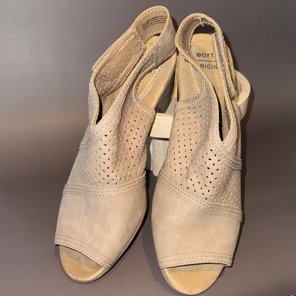 Earth Origins Delos Delilah Tan Peep-Toe Slingback Sandals Size 9 Velcro Closure - Picture 5 of 10
